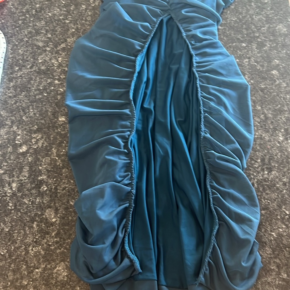 Gorgeous one shoulder formal dress women’s size large - Picture 6 of 7